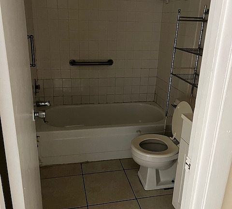 4th image of 319 Spruce Ave