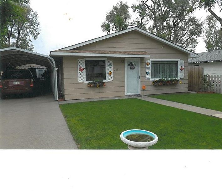1st image of 205 S 4th St
