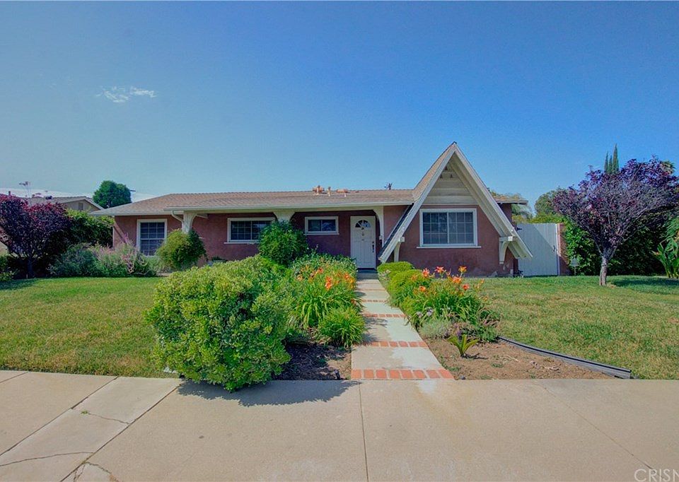 1st image of 22523 Vanowen St