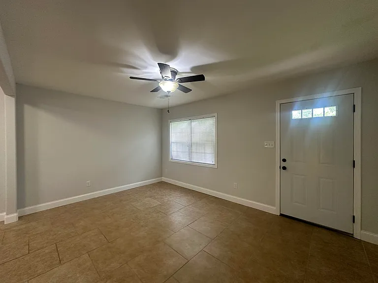 7931 Pryor Pl — Photo 4