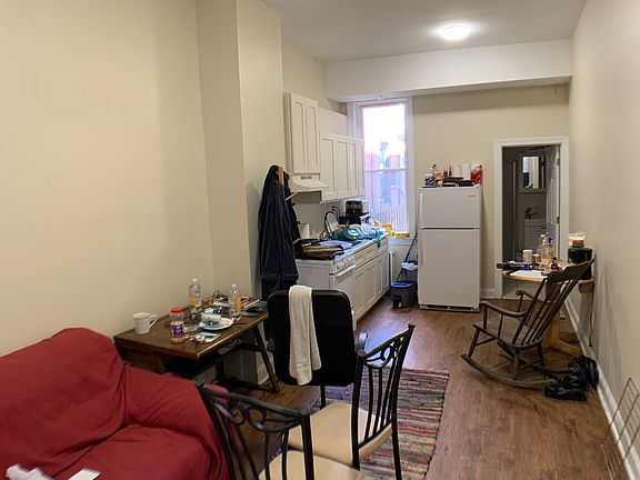 4th image of 409 S 40th St APT 1F
