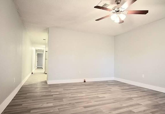 4th image of 2341 Weber St