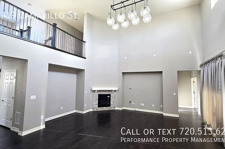 11719 Camarillo St — Photo 6