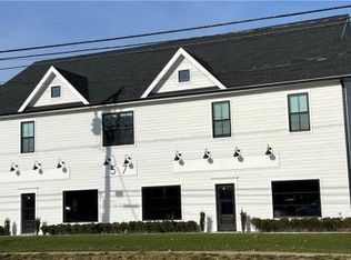 57 W Main St #9, Clinton, CT 06413