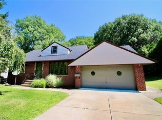 1839 Skyline Dr, Richmond Heights, OH