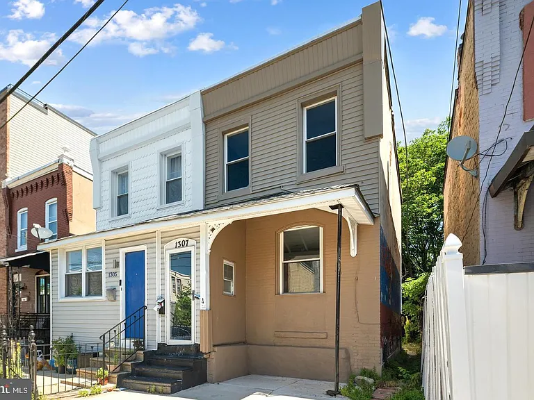 1307 S Hanson St — Photo 15