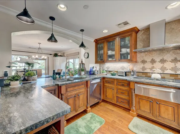 7608 Camino Abierto, Carlsbad, CA 92009