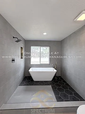 4195 S 1865 E — Photo 15