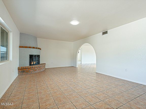 4th image of 632 N Avenida Tortuga
