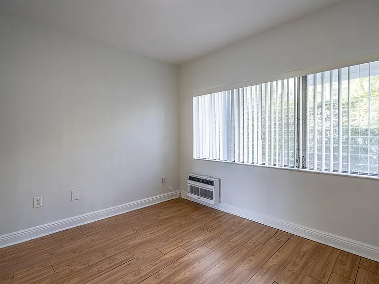 7927 East Dr #264 — Photo 15