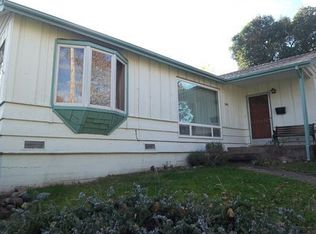 2065 Skyline Dr, Redding, CA 96001