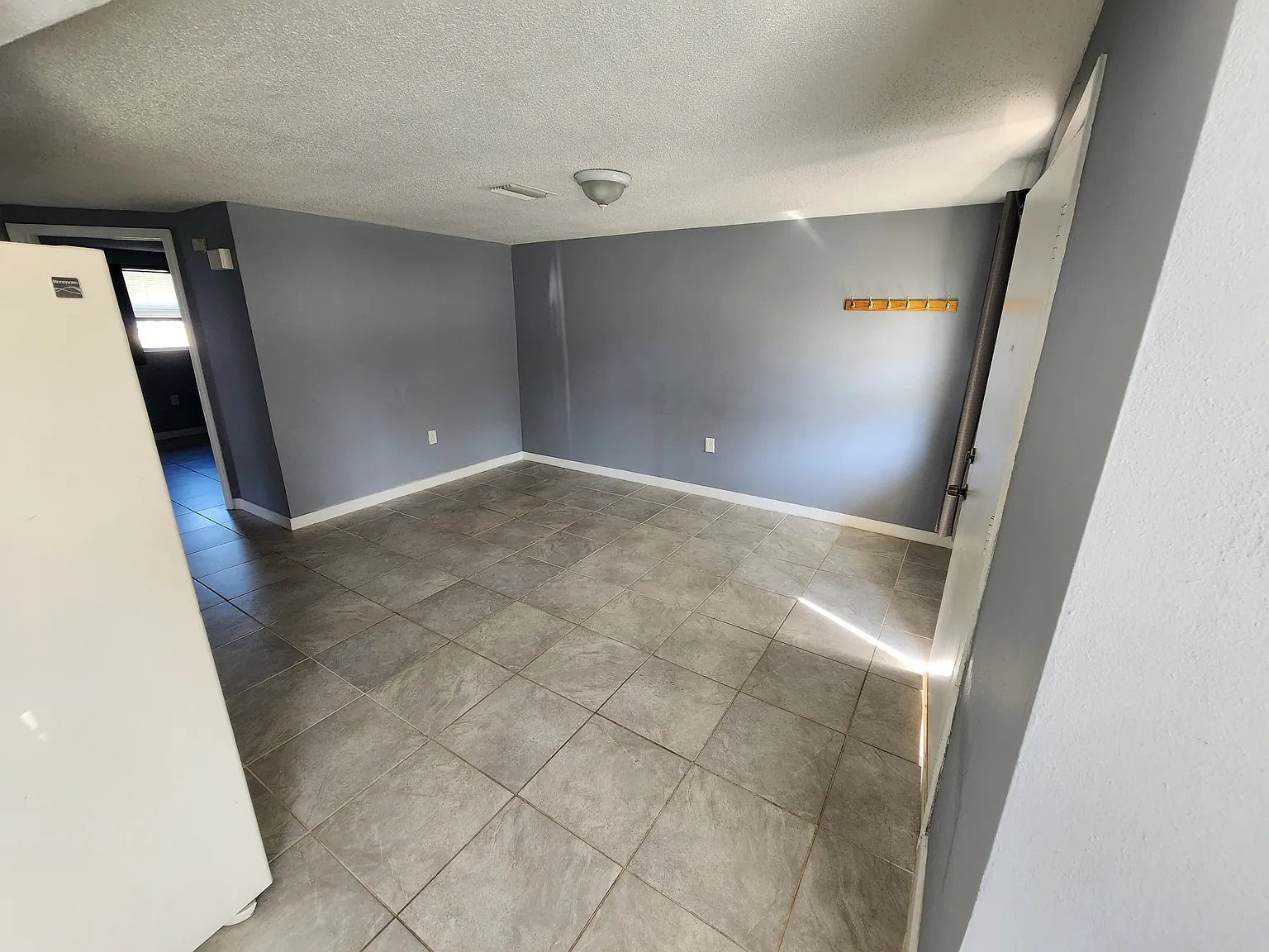 2 bed, 750 sqft, $1,450 — Photo 2