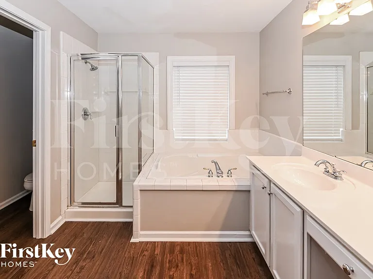 5611 Branthurst Dr — Photo 11