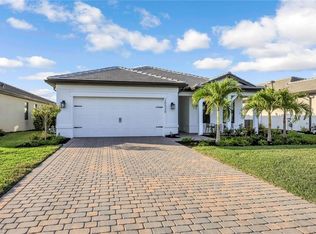 20530 Pebble Glen Dr, Estero, FL 33928