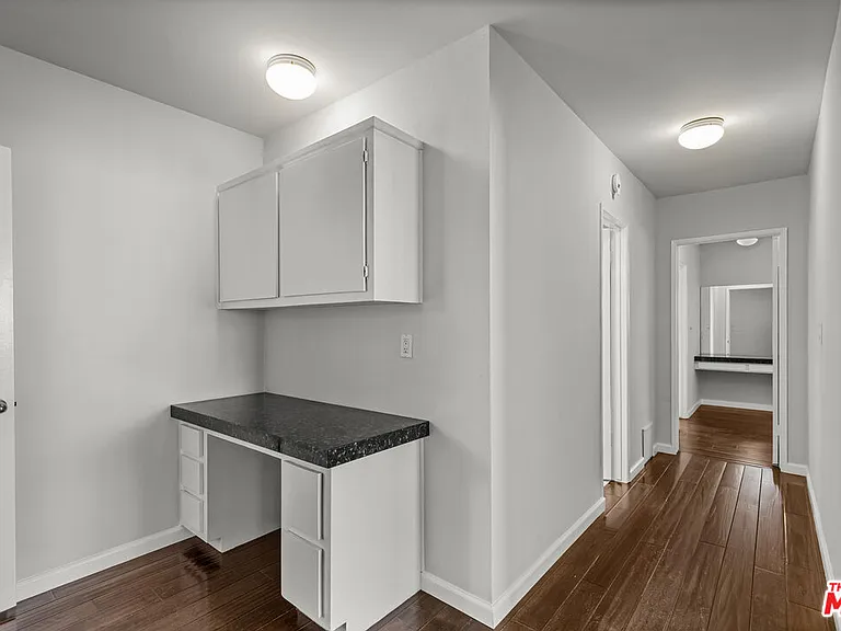 1342 Harvard St #204 — Photo 12