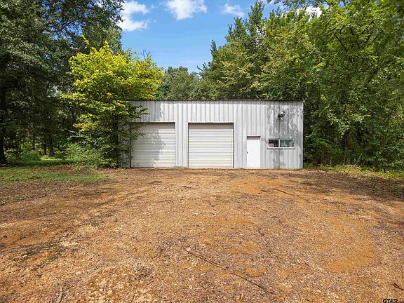3rd image of 2360 Elk Rd