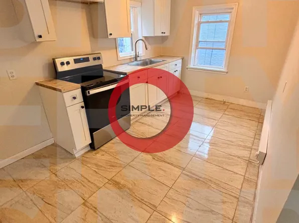 121 S 12th St, Reading, PA