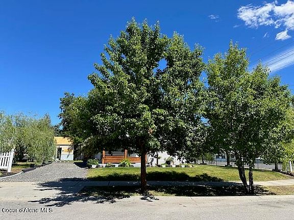 3rd image of 3400 E Jordan Dr