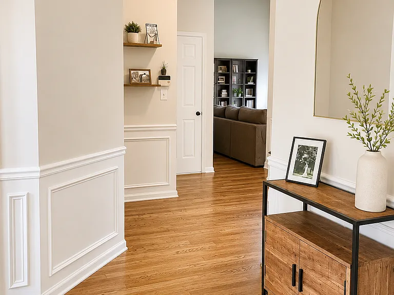 2752 Hillgrove Dr — Photo 3