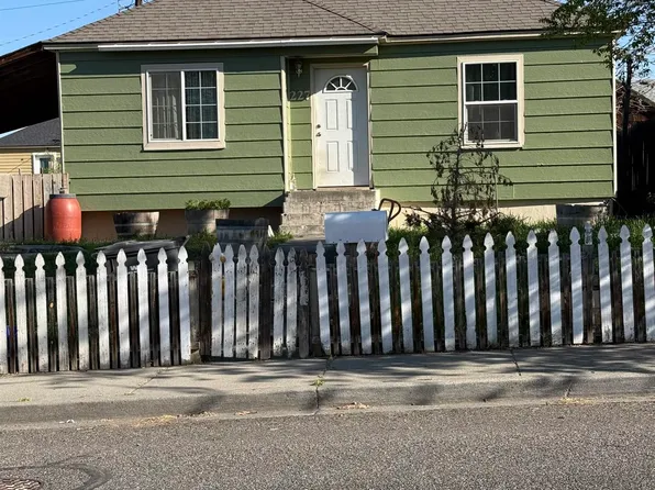 227 E 3rd Ave, Kennewick, WA 99336