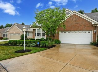 278 Stone Bridge Dr, Northfield, OH