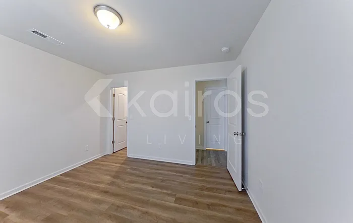 348 Waterfall Rd — Photo 11