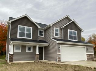 805 Knights Xing, Kendallville, IN