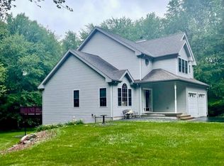 452 Chestnut Hill Rd, Glocester, RI 02814