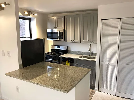 Rented by Lang Realty LLC | media 1