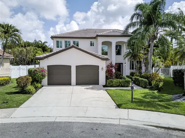 1008 Highland Meadows Dr, Weston, FL 33327