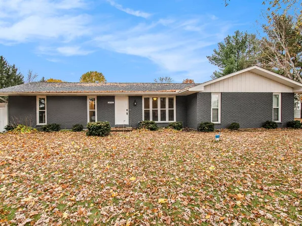 14901 Adams Rd, Granger, IN 46530