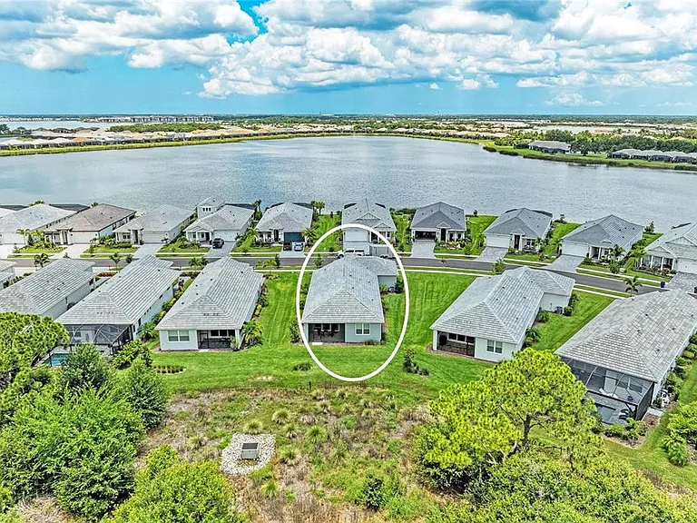 1047 Waterline Ct — Photo 40
