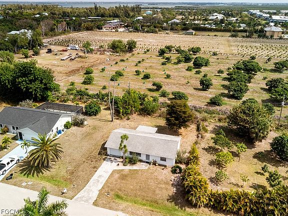 3rd image of 12170 Dolphin Rd