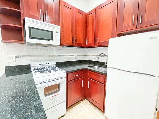 Rented by Blackwater Associates Inc. | media 3