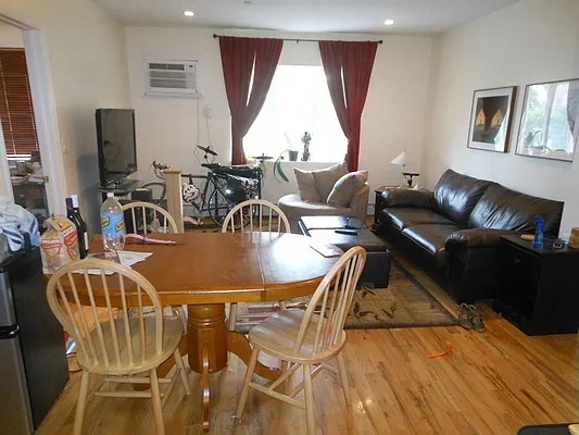 Rented by Farran & Associates | media 40