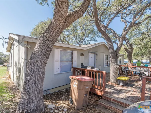 1235 Skylark Dr, Canyon Lake, TX 78133