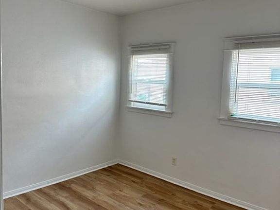5th image of 1455 Chestnut Ave APT 1