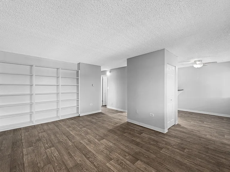 The Wesley Apartments — Photo 10