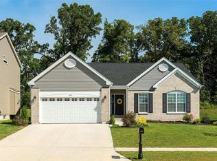 823 Bluff Brook Dr, O'Fallon, MO 63366
