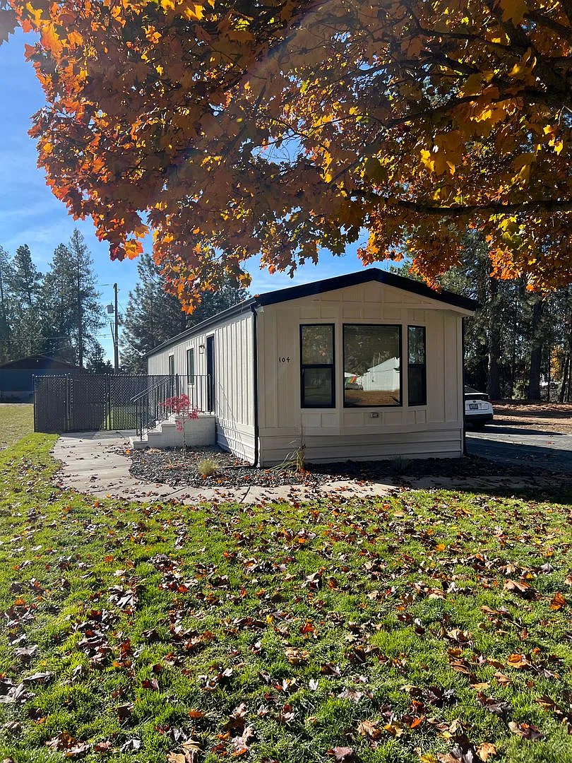 Newly Remodeled 2 bed, 1 bathroom Single Family Home Available for Rent in Deer Park, WA! — Photo 1