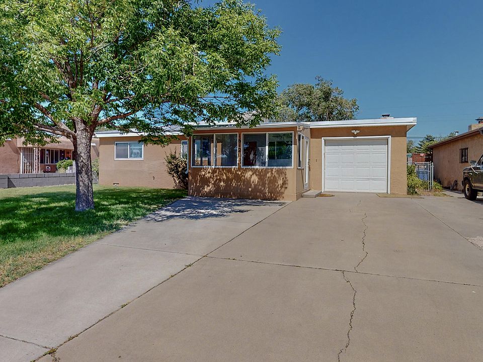 1st image of 1612 Alvarado Dr NE