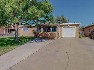 1612 Alvarado Dr NE, Albuquerque, NM 87110