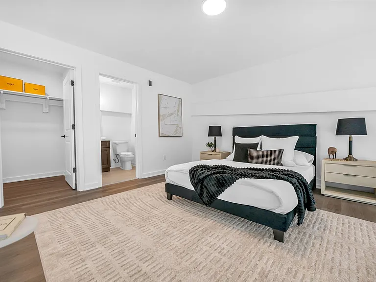 315 Railroad Ave #110 — Photo 14