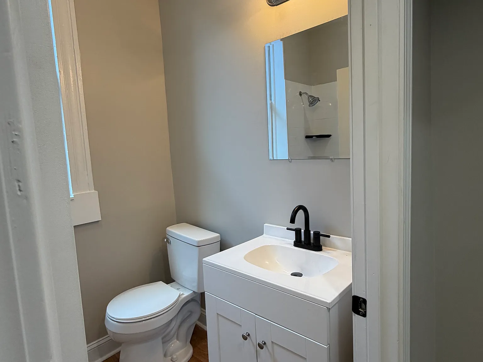 2 bed, 1200 sqft, $1,200 — Photo 4