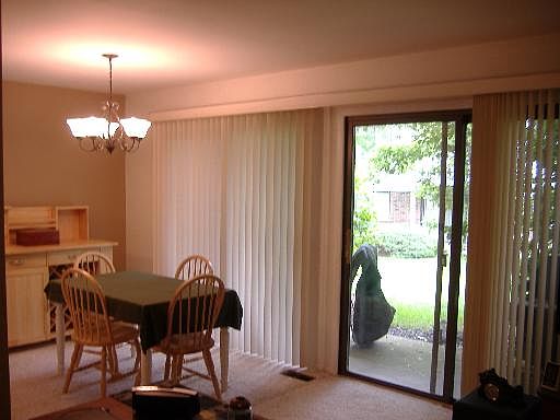 5th image of 225 Deerpath Ct Unit C1