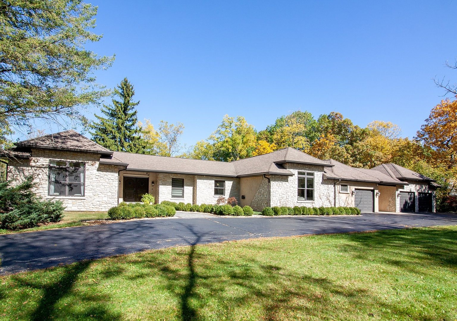 2038 Camphill Cir, Inverness, IL 60067 Zillow