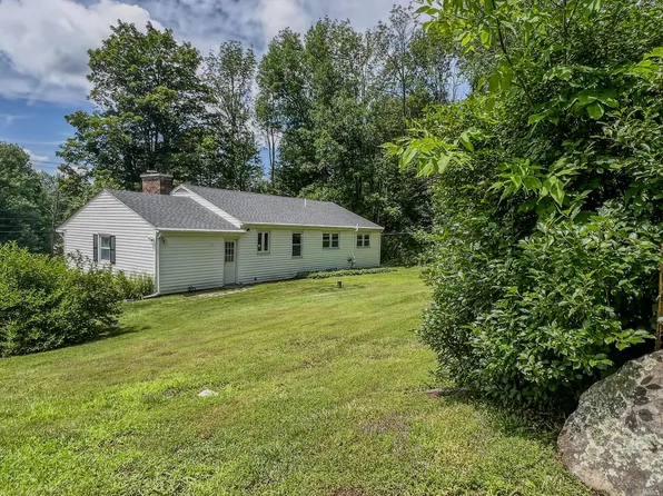 1242 Main St, Becket, MA 01223