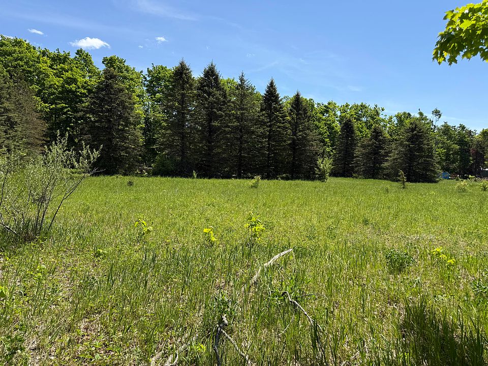1st image of 621 Franckowiak Rd