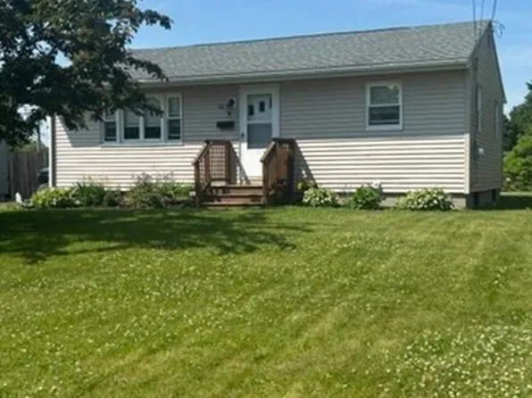 61 Allengate Ave, Pittsfield, MA 01201