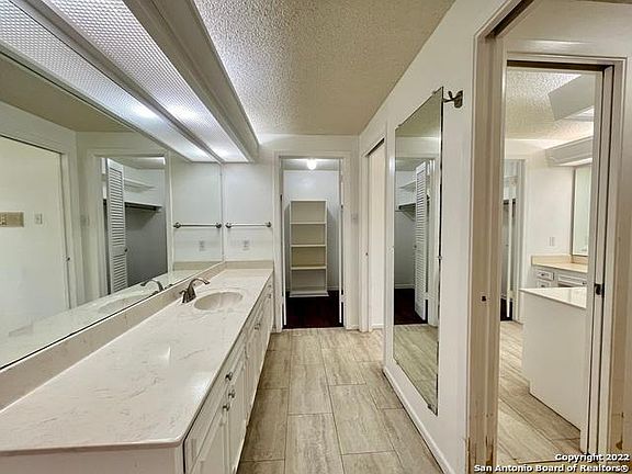 4th image of 5806 Winterhaven Dr